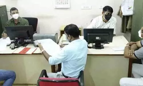 കാഞ്ഞങ്ങാട് എ.എം.വി.​െ​എയുടെ വീട്ടിലും ഓഫിസിലും വിജിലൻസ് പരിശോധന