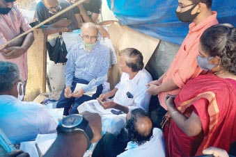 കേന്ദ്രസർക്കാർ കര്‍ഷകരെ ഊറ്റി ബിനാമികളെ സഹായിക്കുന്നു –പ്രശാന്ത് ഭൂഷണ്‍