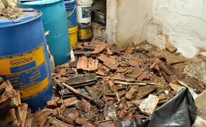 തെലങ്കാനയിൽ വീടിന്റെ ചുമരിടിഞ്ഞ് വീണ് ഒരു കുടുംബത്തിലെ അഞ്ചുപേർ മരിച്ചു