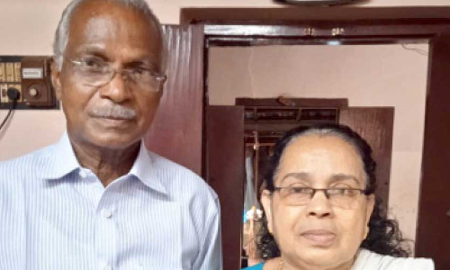 വ​യോ​ധി​ക ദ​മ്പ​തി​ക​ൾ പൊ​ള്ള​ലേ​റ്റ് മ​രി​ച്ച നി​ല​യി​ൽ