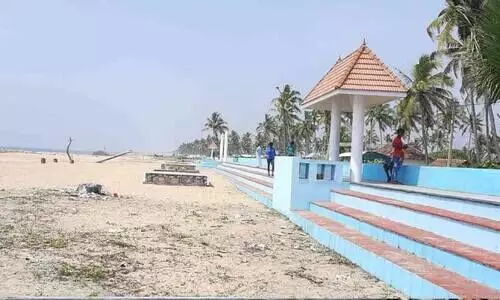 ബീച്ചിെൻറ പേര് താന്നിയോ മുക്കമോ? വിവാദം രൂക്ഷം ബീച്ചിെൻറ പേര് താന്നിയോ മുക്കമോ? വിവാദം രൂക്ഷം