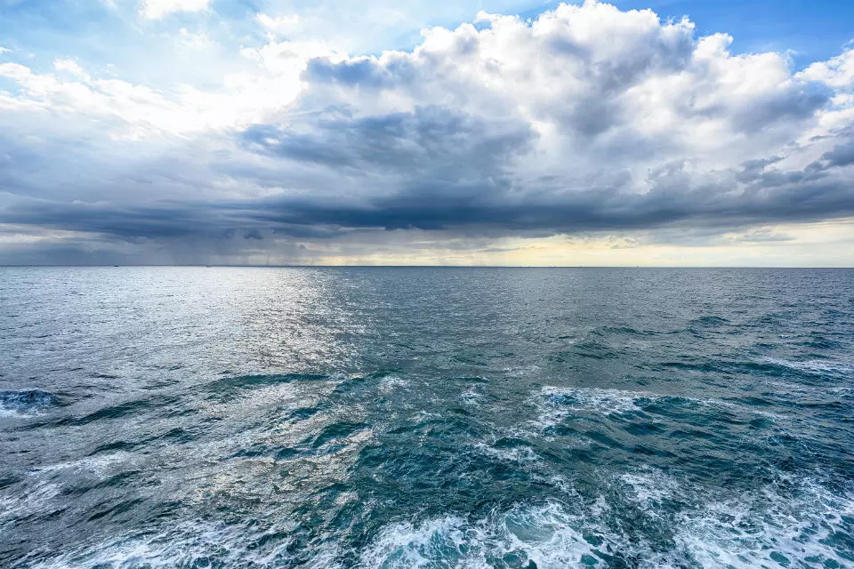 കടലിൽ സ്​ഥാപിച്ച കാലാവസ്​ഥ നിരീക്ഷണ യന്ത്രം കാണാതായി; യന്ത്രം തേടി ശാസ്​ത്ര സംഘം കാസർകോട്ട്​