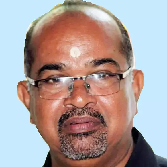 സ്വ​കാ​ര്യ​വ്യ​ക്തി​യു​ടെ പു​ര​യി​ട​ത്തി​ല്‍ ക​ത്തി​ക്ക​രി​ഞ്ഞ മൃ​ത​ദേ​ഹം