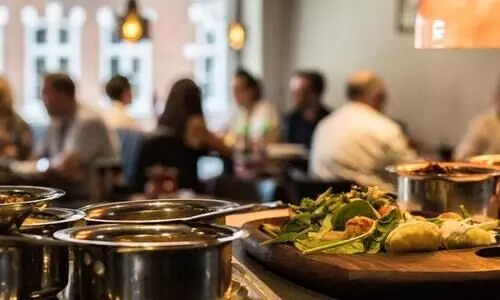 ഭക്ഷണം കഴിക്കാനെത്തിയ യുവാവ് ഹോട്ടൽ അടിച്ചുതകർത്തു