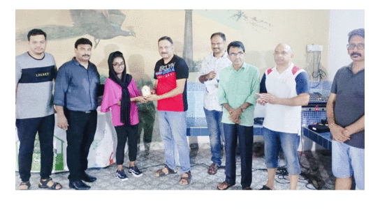 ഉ​യ​ർ​ന്ന മാ​ർ​ക്ക്​ നേ​ടി​യ വി​ദ്യാ​ർ​ഥി​ക​ളെ ആ​ദ​രി​ച്ചു