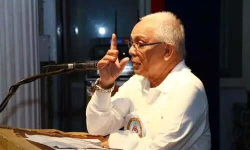 ഫുട്ബാൾ കോച്ച് ഉസ്മാൻ കോയക്ക് ശിഷ്യന്മാരുടെ അക്ഷര ദക്ഷിണ ഒരുങ്ങുന്നു