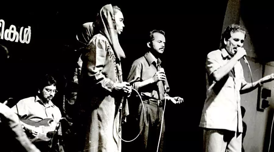 കോഴിക്കോടുനിന്ന്​ ചിറകടിച്ച ദിക്​റ്​ പാടി കിളി