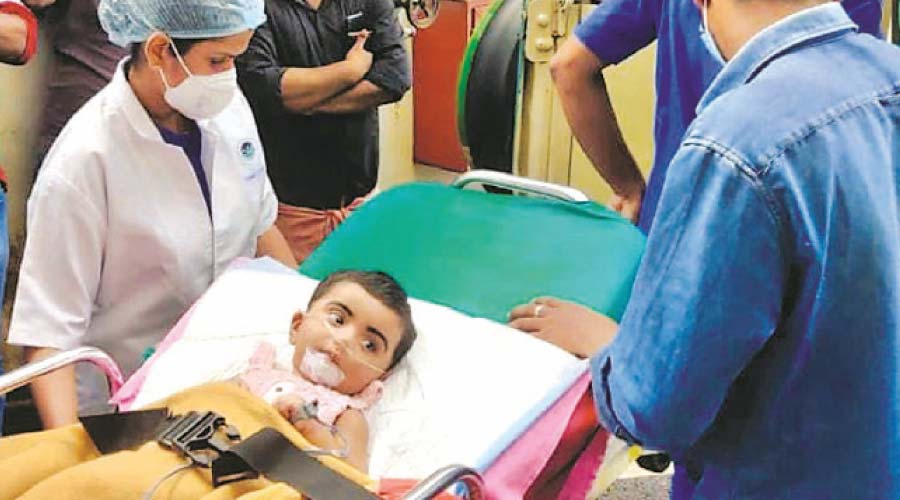 കേരളവും കർണാടകവും ആംബുലൻസിന് വഴിയൊരുക്കി; നാലുമണിക്കൂറിനകം ഇനാരമോൾ ബംഗളൂരുവിലെത്തി കേരളവും കർണാടകവും ആംബുലൻസിന് വഴിയൊരുക്കി; നാലുമണിക്കൂറിനകം ഇനാരമോൾ ബംഗളൂരുവിലെത്തി