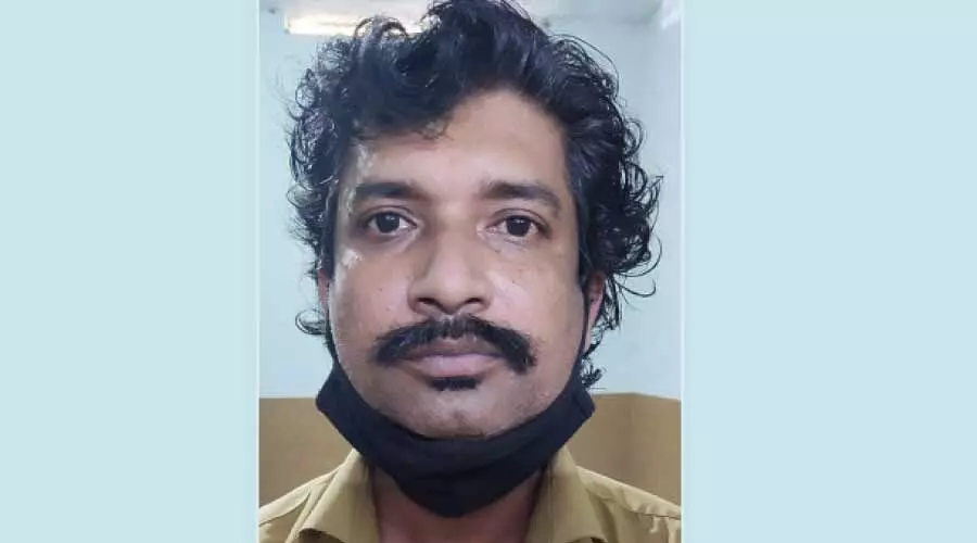 മധ്യവയസ്കയെ പീഡിപ്പിച്ച് ദൃശ്യങ്ങള് പ്രചരിപ്പിച്ച യുവാവ് പിടിയില് മധ്യവയസ്കയെ പീഡിപ്പിച്ച് ദൃശ്യങ്ങള് പ്രചരിപ്പിച്ച യുവാവ് പിടിയില്