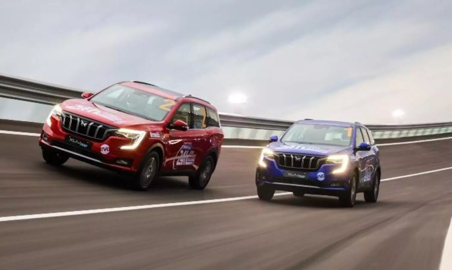 Mahindra XUV700s breaks national record