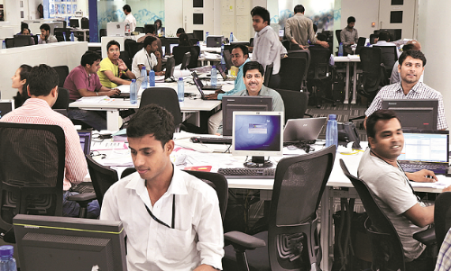 ന്യൂ നോര്‍മലിനെ വരവേറ്റ് ഐ.ടി മേഖല; ജീവനക്കാർ തിരികെയെത്തി തുടങ്ങി