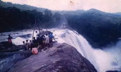 athirapally waterfalls hut