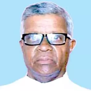 ഫാ. ​തോ​മ​സ്  ഉ​പ്പി​ണി​യി​ല്‍