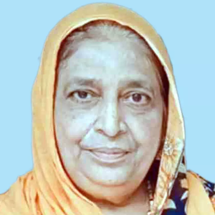 ഹ​ലി​മ ബീ​വി