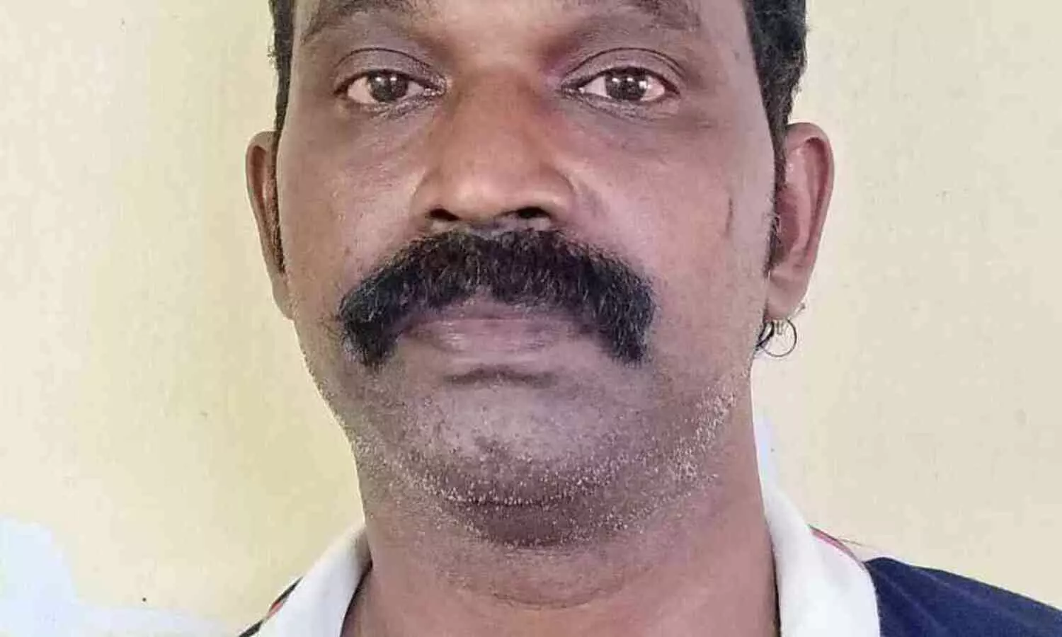 അമ്മയേയും മകളെയും തോക്ക് ചൂണ്ടി ഭീഷണിപ്പെടുത്തിയ യുവാവ് അറസ്റ്റിൽ