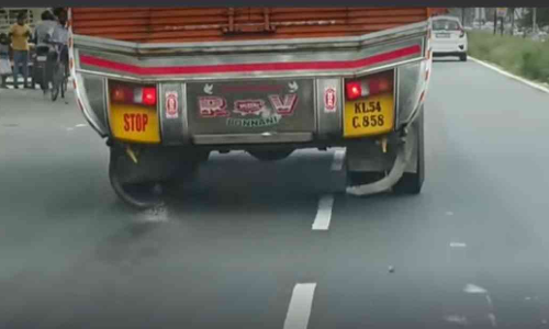 ദേശീയപാതയിലും മലിനജലം ഒഴുകുന്നു