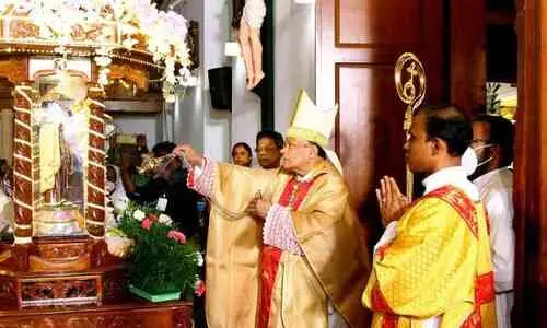 തിരുനാൾ ദിനത്തിൽ മാഹിയിലേക്ക് ഭക്തജന പ്രവാഹം