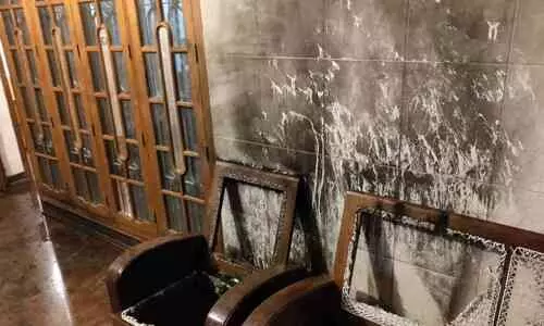 സാമ്പത്തിക തർക്കം: വീടുകൾക്ക് നേരെ പെട്രോൾ ബോംബ് ആക്രമണം