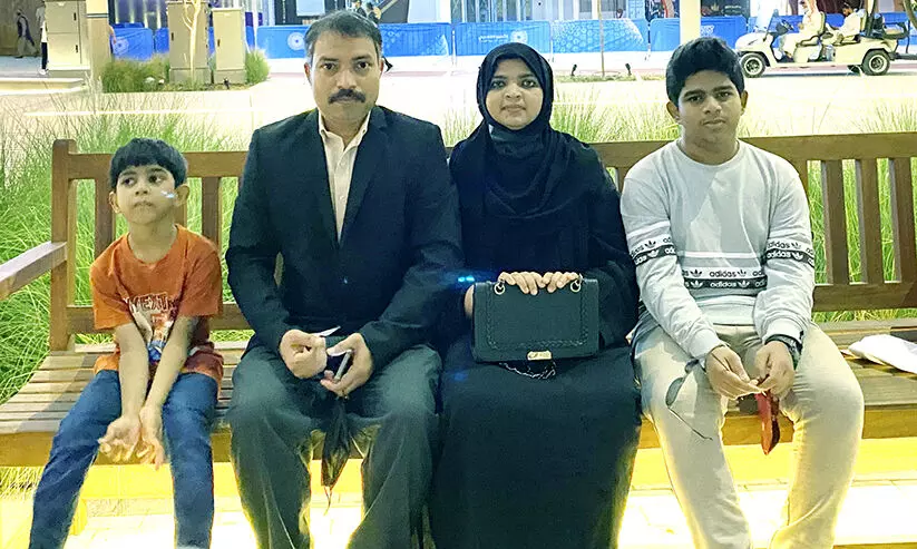 അ​തി​ശ​യ​ങ്ങ​ളു​ടെ മാ​സ്​​മ​രി​ക ലോ​കം