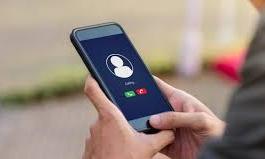 മൊബൈൽ സുഹൃത്തിനെത്തേടി കൂത്തുപറമ്പിലെത്തിയ വയോധികന് യുവതിയെ കണ്ടെത്താനായില്ല; തുണയായത് പൊലീസ് മൊബൈൽ സുഹൃത്തിനെത്തേടി കൂത്തുപറമ്പിലെത്തിയ വയോധികന് യുവതിയെ കണ്ടെത്താനായില്ല; തുണയായത് പൊലീസ്