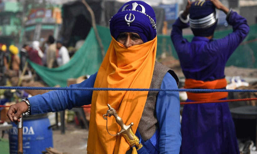 Who are Nihang Sikhs