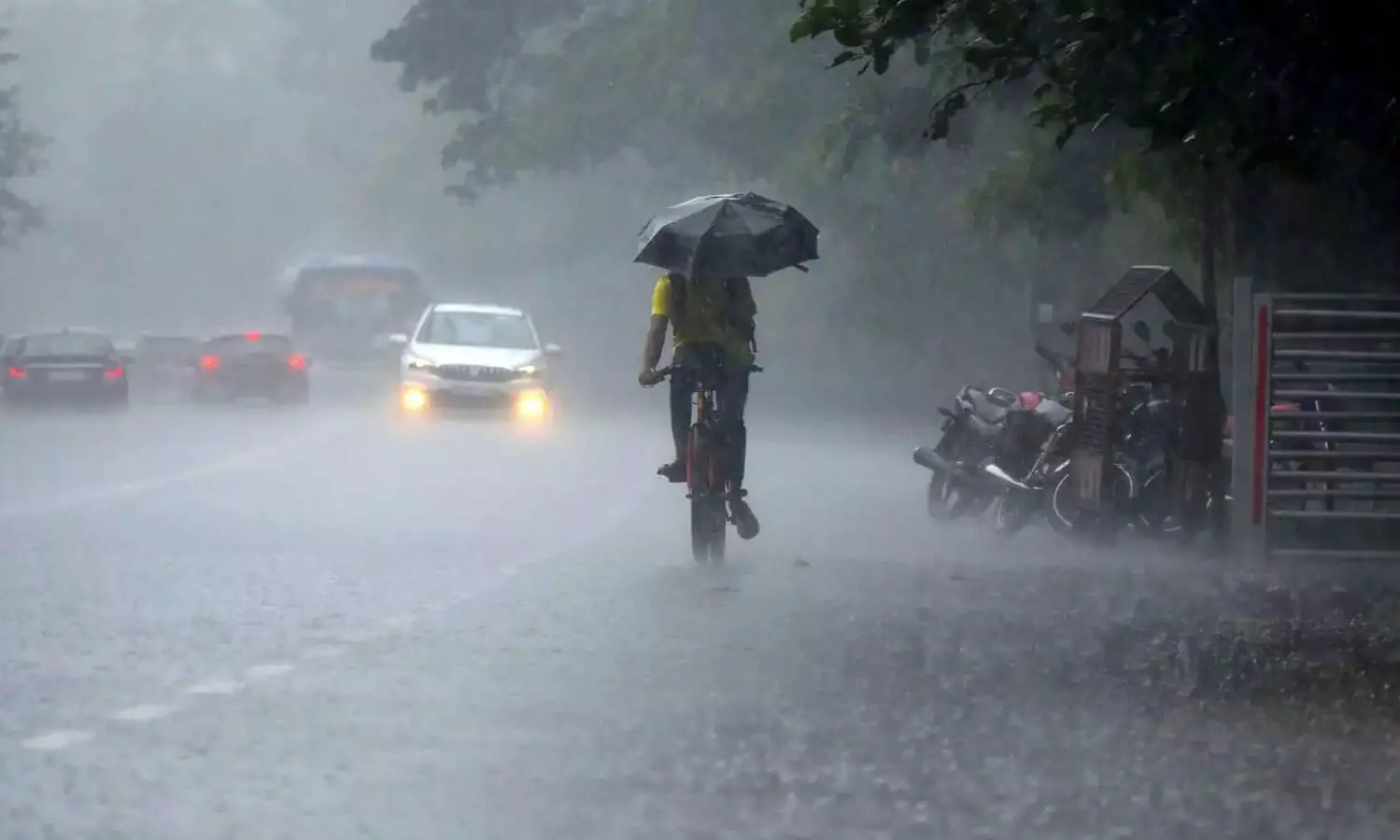 heavy rain in kerala, people can contact 112 for emergency anytime