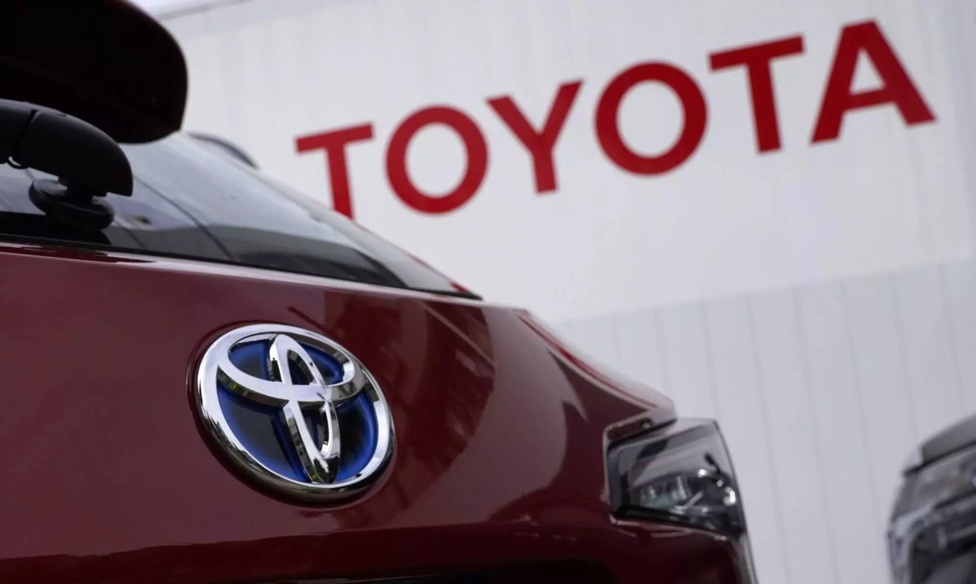 Toyota cuts its November production by 15% due to parts shortage
