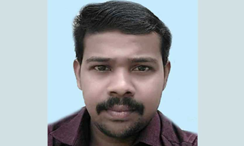 പു​ഴ​യി​ല്‍ കാ​ണാ​താ​യ കൃ​ഷി ഓ​ഫി​സ​റു​ടെ മൃ​ത​ദേ​ഹം ക​ണ്ടെ​ത്തി