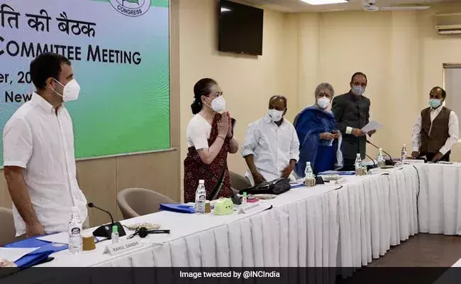 വിമർശനങ്ങൾക്ക്​ മറുപടി; താൻ മുഴുവൻ സമയ  പ്രസിഡ​െൻറന്ന്​ സോണിയ