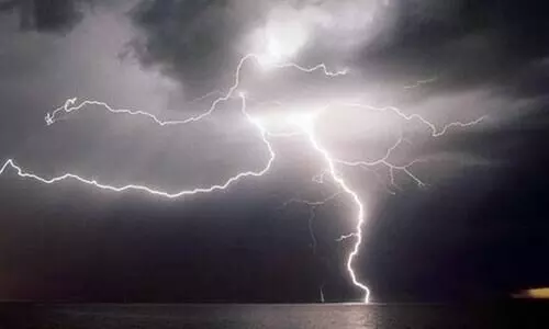 തൊഴിലുറപ്പ് ​ജോലിക്കിടെ 19 പേര്‍ക്ക് മിന്നലേറ്റു