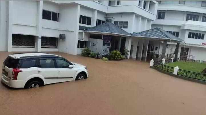 കുന്നംകുളത്ത് രൂക്ഷമായ വെള്ളക്കെട്ട്;   കൺട്രോൾ റൂമുകൾ സജ്ജം