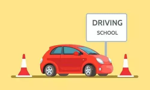 ഡ്രൈ​വി​ങ്​ സ്​​കൂ​ളു​ക​ൾ​ക്ക്​ പു​തി​യ ച​ട്ട​ങ്ങ​ൾ