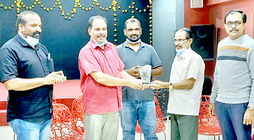 പ്രവാസത്തിന് വിരാമം; ശിവരാമൻ നാടണയുന്നു പ്രവാസത്തിന് വിരാമം; ശിവരാമൻ നാടണയുന്നു