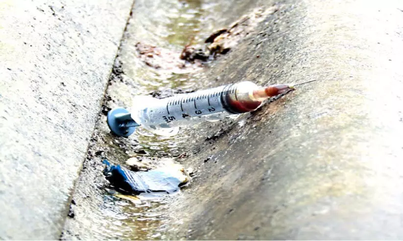 ഗുണ്ടാകേന്ദ്രമായി നഗരത്തിലെ കോളനി; ഭീതിയോടെ നിവാസികൾ ഗുണ്ടാകേന്ദ്രമായി നഗരത്തിലെ കോളനി; ഭീതിയോടെ നിവാസികൾ