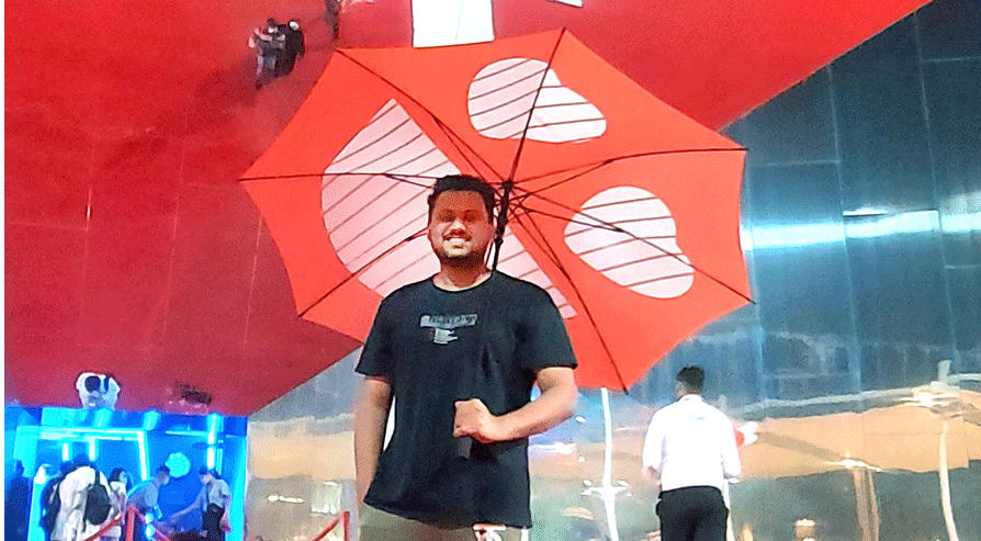 അനുഭവിച്ചറിയേണ്ട മാസ്മരികക്കാഴ്ചകൾ അനുഭവിച്ചറിയേണ്ട മാസ്മരികക്കാഴ്ചകൾ