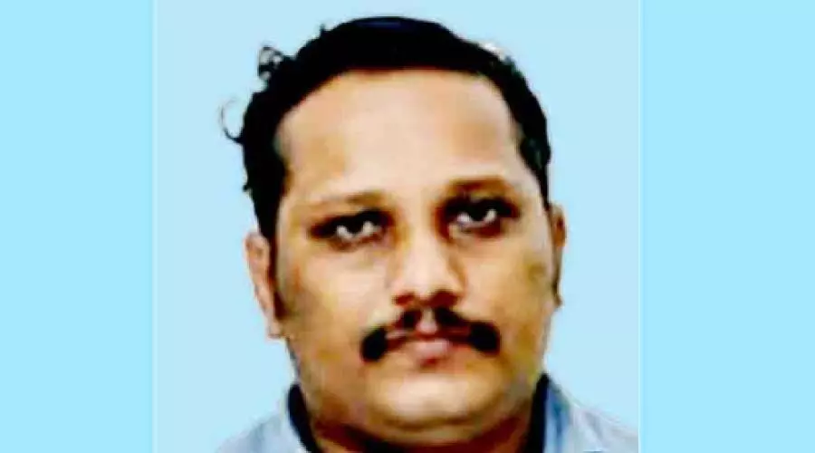 ട്രെയിലറിന് അടിയിൽപെട്ട് കരുവാരകുണ്ട് സ്വദേശിക്ക് ദാരുണാന്ത്യം ട്രെയിലറിന് അടിയിൽപെട്ട് കരുവാരകുണ്ട് സ്വദേശിക്ക് ദാരുണാന്ത്യം