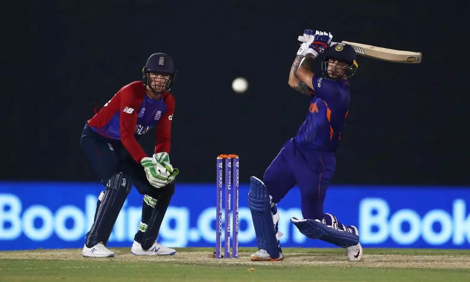 ഇഷാൻ നൈറ്റ്​; ഏഴയകിൽ ഇന്ത്യ, ഇംഗ്ലണ്ടിനെ തകർത്തു