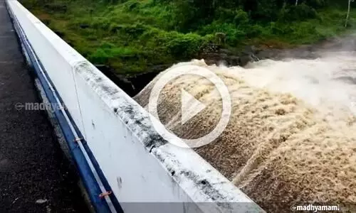 പെരിങ്ങൽക്കുത്ത് ഡാം​ തുറന്നപ്പോൾ