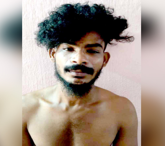 ബന്ധുവിന്റെ ഉപദേശം ഇഷ്ടപ്പെട്ടില്ല; യുവാവ് സ്കൂട്ടർ കത്തിച്ചു ബന്ധുവിന്റെ ഉപദേശം ഇഷ്ടപ്പെട്ടില്ല; യുവാവ് സ്കൂട്ടർ കത്തിച്ചു