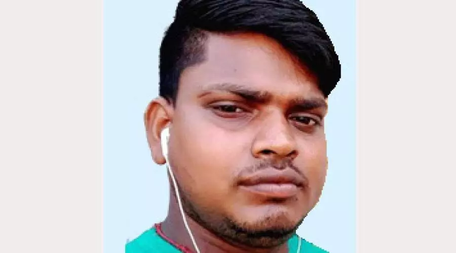 തോട്ടിൽ കുളിക്കാനിറങ്ങി കാണാതായ ഇതരസംസ്ഥാന തൊഴിലാളിയുടെ മൃതദേഹം കണ്ടെത്തി തോട്ടിൽ കുളിക്കാനിറങ്ങി കാണാതായ ഇതരസംസ്ഥാന തൊഴിലാളിയുടെ മൃതദേഹം കണ്ടെത്തി