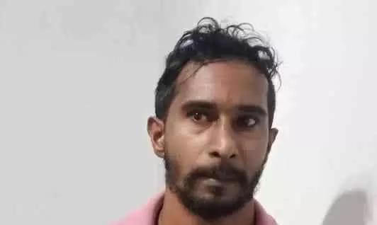 പ്രായപൂർത്തിയാകാത്ത പെൺകുട്ടിയെ പീഡിപ്പിച്ച കേസ്സിലെ പ്രതി അറസ്റ്റിൽ പ്രായപൂർത്തിയാകാത്ത പെൺകുട്ടിയെ പീഡിപ്പിച്ച കേസ്സിലെ പ്രതി അറസ്റ്റിൽ