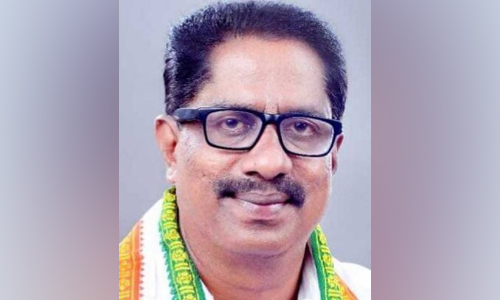 തൃശൂർ ഡി.സി.സി സെക്രട്ടറി എൻ.എസ്​ സരസൻ വീടിനകത്ത്​ മരിച്ച നിലയിൽ