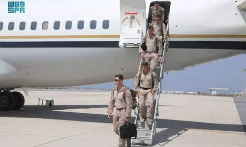 സൗ​ദി, യു.​എ​സ് നാ​വി​ക​സേ​ന: ചെങ്കടലിൽ സംയുക്ത നാവികാഭ്യാസ പ്രകടനം