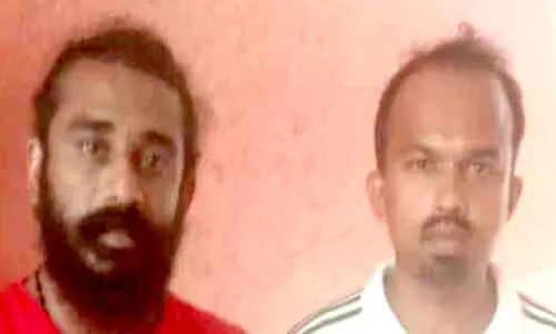 പെണ്‍കുട്ടികളെ ശല്യംചെയ്ത യുവാക്കള്‍ പിടിയില്‍