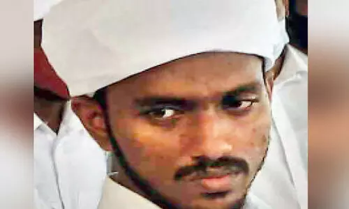 പ്രവാചക പ്രകീർത്തനം 16 മീറ്ററിൽ പകർത്തി ശ്രദ്ധനേടി ആസഫ്