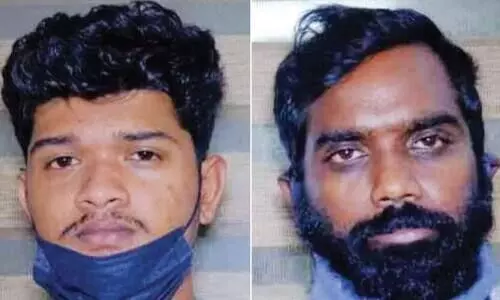 ബാ​റി​ൽ യു​വാ​വി​നെ കു​ത്തി​യ  ര​ണ്ടു​പേ​ർ അ​റ​സ്​​റ്റി​ൽ