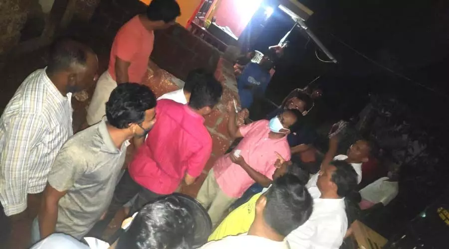 എട്ടുവയസ്സുകാര​െൻറ മരണം : വൈദ്യുതി വകുപ്പ്​ ഉദ്യോഗസ്​ഥരെ നാട്ടുകാർ തടഞ്ഞു