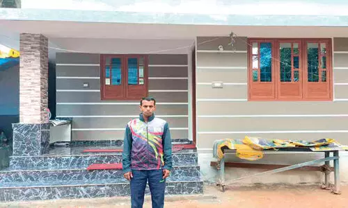 കാ​യി​ക​താ​രം അ​നി​ൽ​കു​മാ​റി​ന് വീ​ടാ​യി, ജോ​ലി ഇ​ന്നും സ്വ​പ്നം