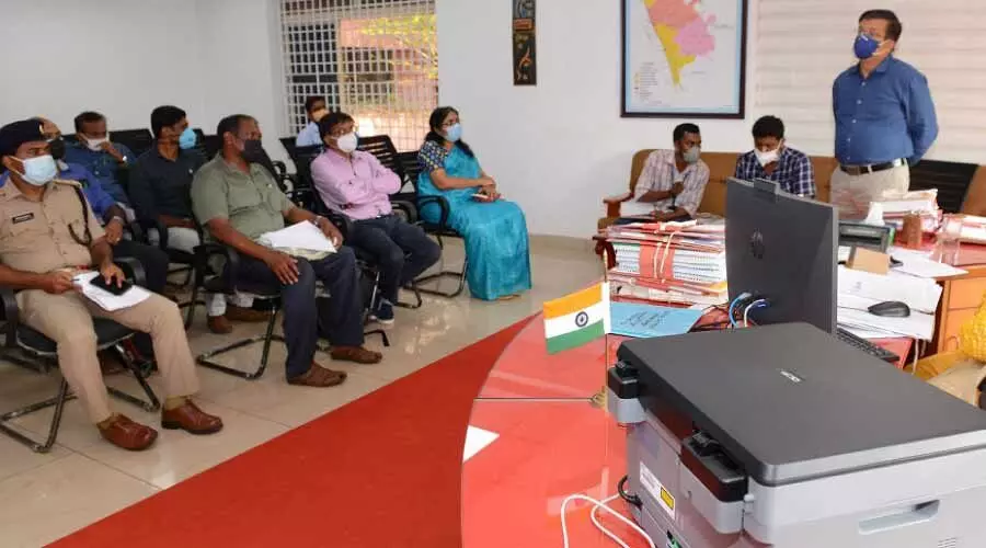 എന്‍ഡോസള്‍ഫാന്‍ നിര്‍വീര്യമാക്കൽ: വിദഗ്ധ സമിതിയുടെ റിപ്പോര്‍ട്ട് തേടും