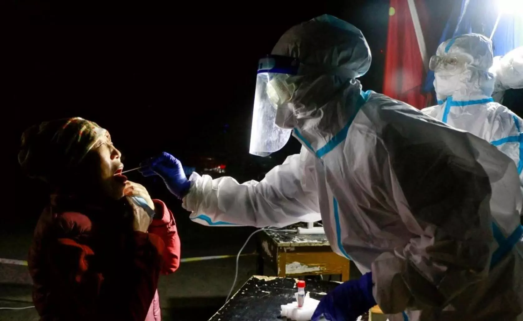 ചൈനയിൽ വീണ്ടും കോവിഡ്: ലോക്ഡൗൺ ഏർെപ്പടുത്തി, വിമാനങ്ങൾ റദ്ദാക്കി, സ്കൂളുകൾ അടച്ചു, വ്യാപക കോവിഡ് പരിശോധന ചൈനയിൽ വീണ്ടും കോവിഡ്: ലോക്ഡൗൺ ഏർെപ്പടുത്തി, വിമാനങ്ങൾ റദ്ദാക്കി, സ്കൂളുകൾ അടച്ചു, വ്യാപക കോവിഡ് പരിശോധന